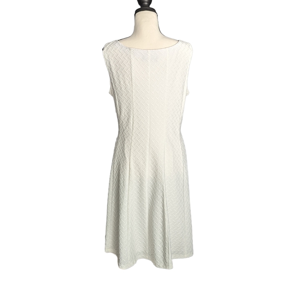 RN Studio White Fit and Flare Sleeveless Dress - Picture 3 of 11